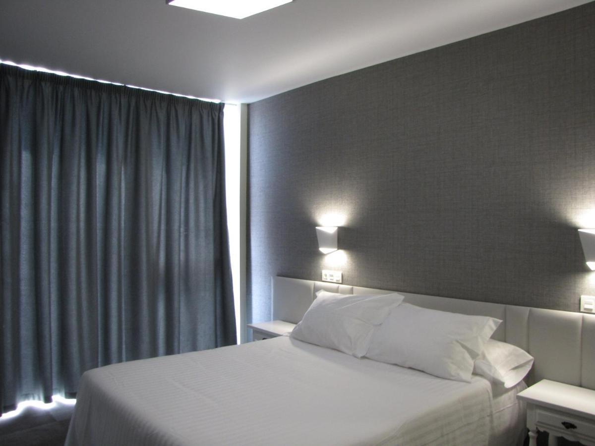 Hotel Ton Sanxenxo Kültér fotó