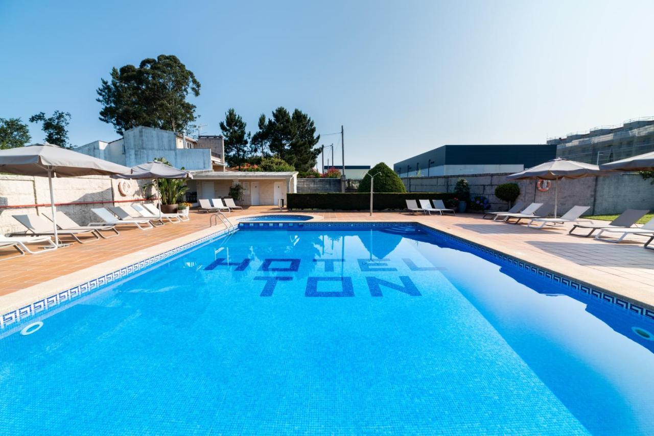 Hotel Ton Sanxenxo Kültér fotó